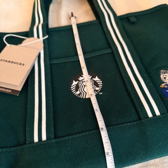Starbucks Taiwan Exclusive Tote bag - Green Canvas Embroidered Bear Detail NWT - Picture 14 of 16